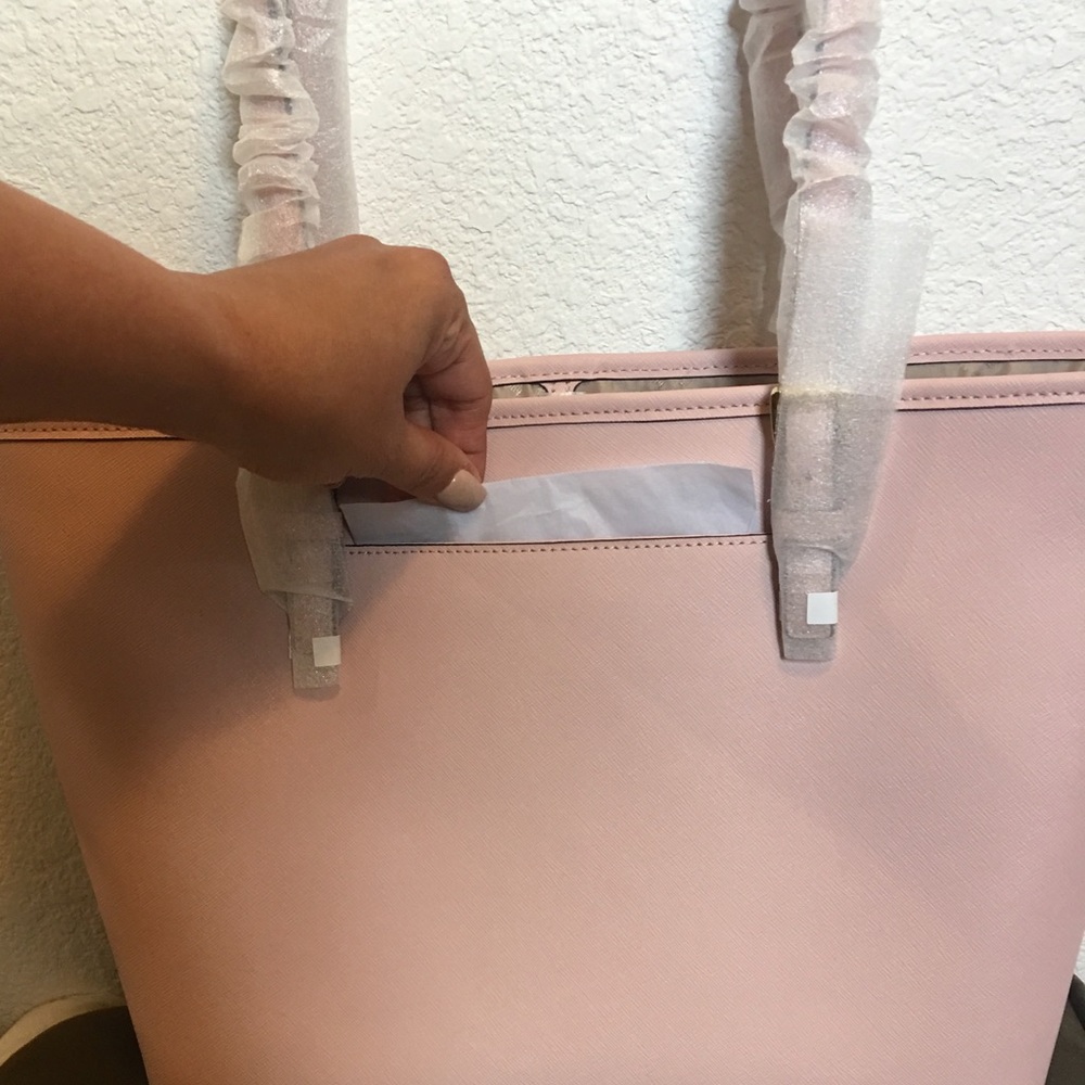 🎈SOLD🎈NWT Michael Kors Medium Jet Set Tote - Picture 6 of 8